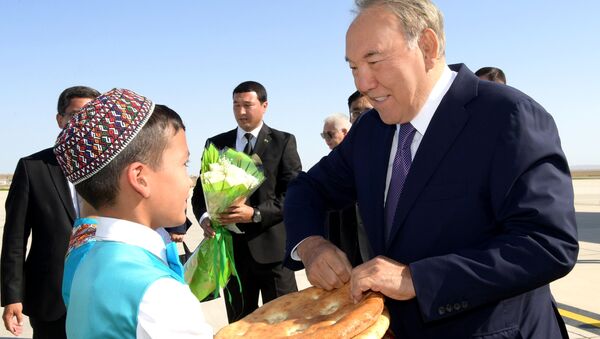 Президент Казахстана Нурсултан Назарбаев прибыл в Туркменистан для участия в саммите глав государств-учредителей Международного фонда спасения Арала - Sputnik Казахстан