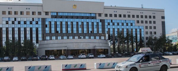 Такси на площади у акимата Астаны - Sputnik Казахстан