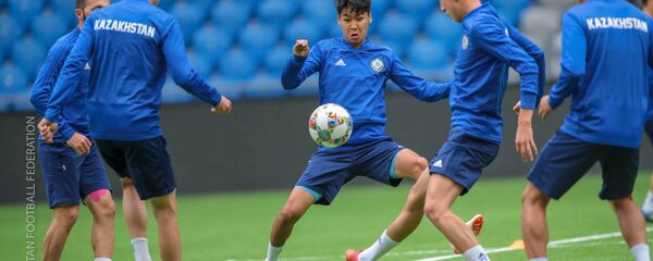 Тренировка национальной сборной Казахстана по футболу перед матчем с Грузией - Sputnik Казахстан