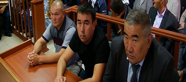 Родственники погибших при пожаре в пассажирском автобусе Родственники погибших при пожаре в пассажирском автобусе - Sputnik Казахстан