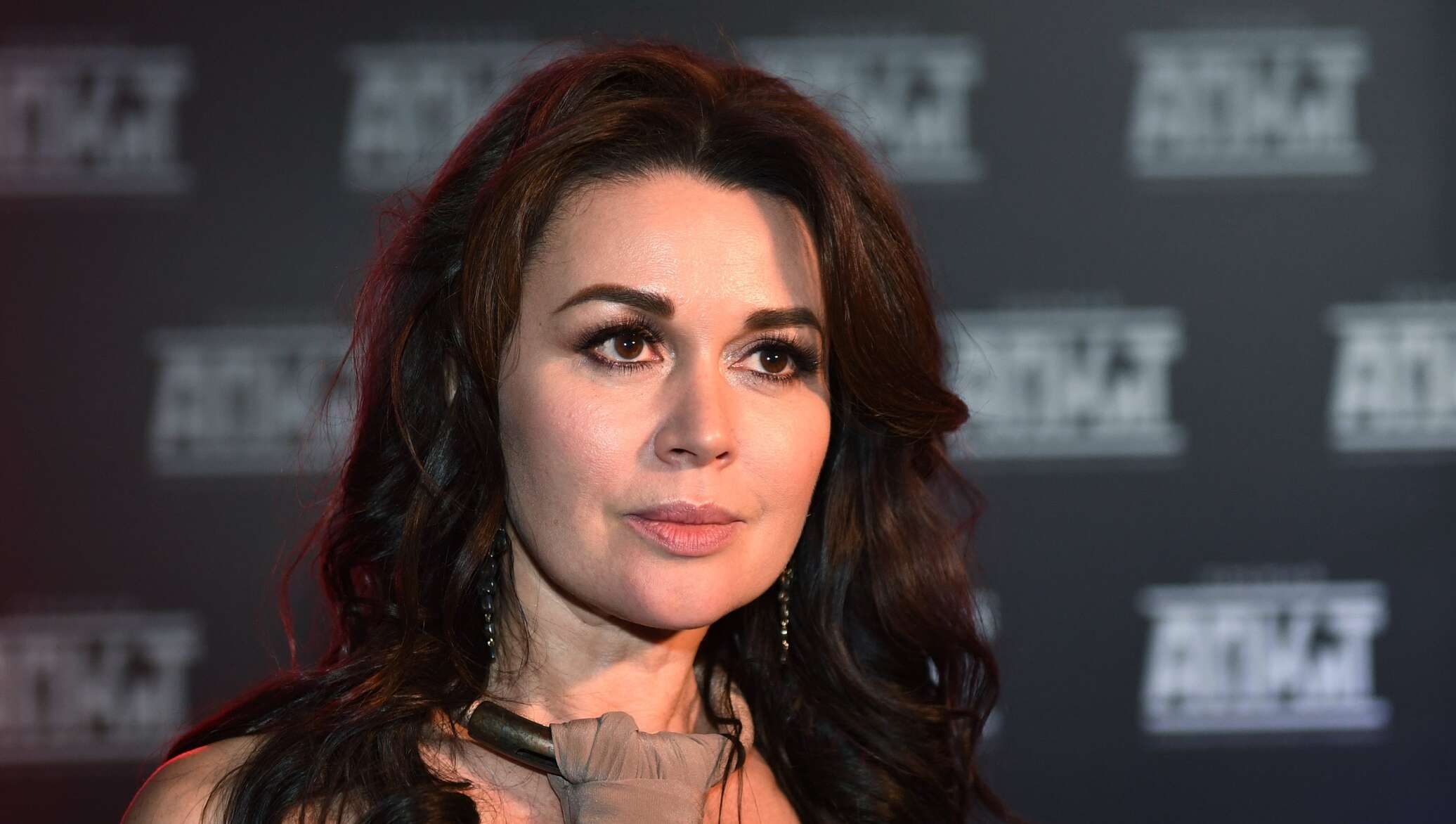 Заворотнюк она умирает. Анастасию заворотнюк. Заворотнюк она умирает. Анастасию заворотнюк. Заворотнюк она умирает.