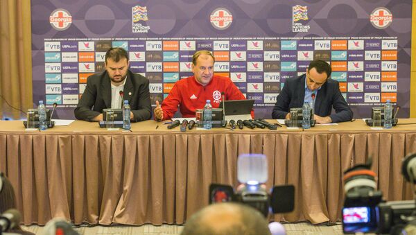 Главный тренер сборной Грузии по футболу рассказал журналистам о подготовке к матчу с командой Казахстана - Sputnik Казахстан
