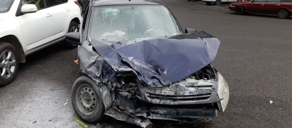 Алматыда Лада Гранта мен Тойота соқтығысты - Sputnik Қазақстан