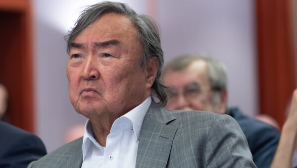 Казахстанский писатель Олжас Сулейменов - Sputnik Казахстан
