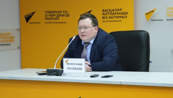 Директор аналитического департамента компании Альпари Александр Разуваев - Sputnik Казахстан