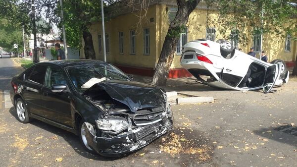 ДТП на пересечении Джангильдина - Ашимова - Sputnik Казахстан