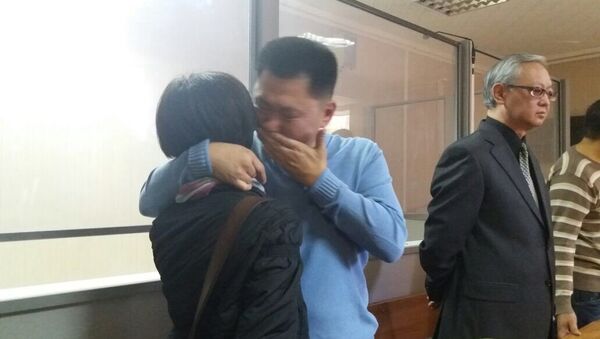 Суд приговорил школьного учителя Юрия Пака к двум годам лишения свободы по обвинению в лжетерроризме в Караганде - Sputnik Казахстан