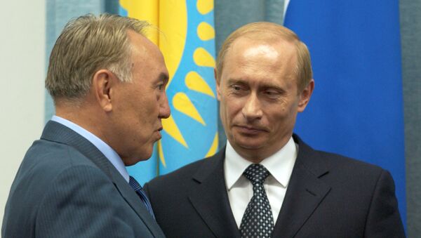 В.Путин и Н.Назарбаев во время встречи в Челябинске - Sputnik Казахстан