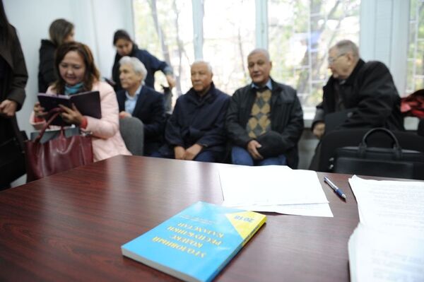 Алматинский межрайонный суд по уголовным делам признал экс-акима виновным по всем предъявляемым ему статьям обвинения   - Sputnik Казахстан