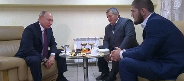 Встреча Владимира Путина с Хабибом Нурмагомедовым - Sputnik Казахстан