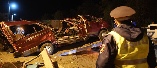 Чувашияда жүк көлігі шағын автобуспен соқтығысып, 12 адам өлді - Sputnik Қазақстан