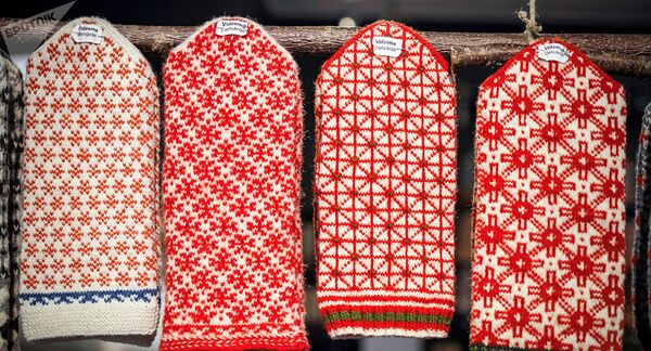 Латышские варежки Латышские варежки - Sputnik Казахстан