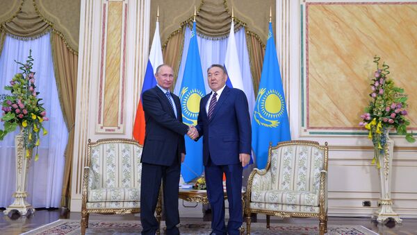 Президент РФ Владимир Путин и глава Казахстана Нурсултан Назарбаев - Sputnik Казахстан