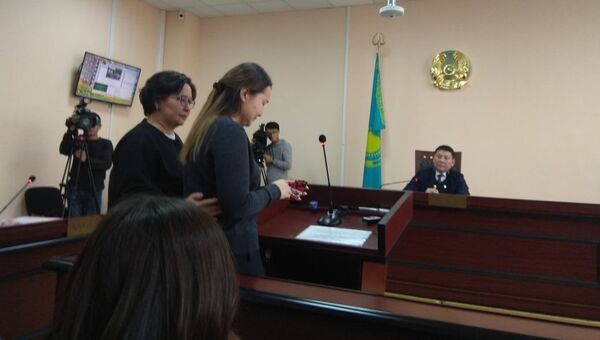 Малика Мухитова в зале суда - Sputnik Казахстан