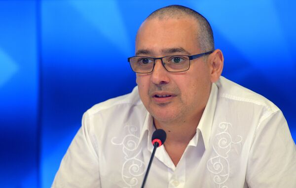 Главный тренер сборной России по фехтованию Ильгар Мамедов Главный тренер сборной России по фехтованию Ильгар Мамедов - Sputnik Казахстан