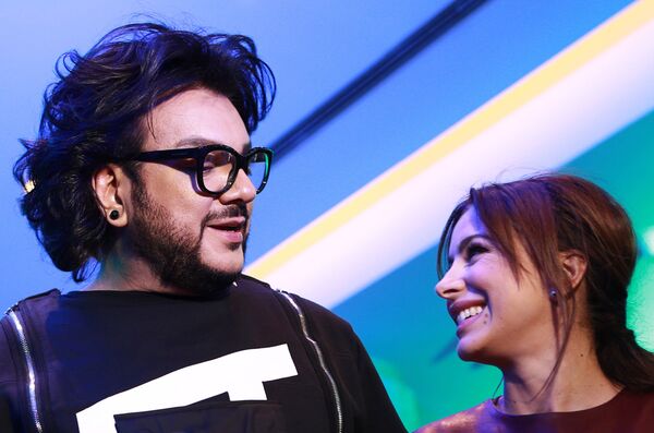 Певец Филипп Киркоров и певица Ани Лорак Певец Филипп Киркоров и певица Ани Лорак - Sputnik Казахстан