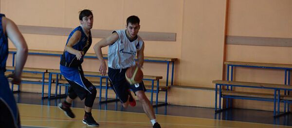 Избитый баскетболист Игорь Нанаев Избитый баскетболист Игорь Нанаев - Sputnik Казахстан