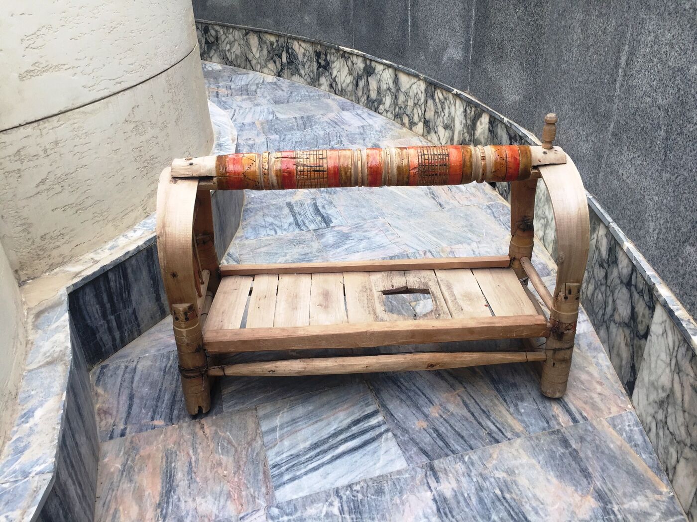 Ануста бөтелке бар бөксенің суреті