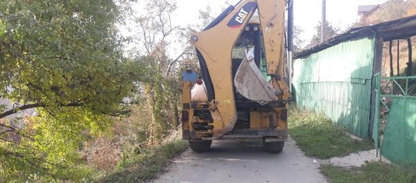 Смертельный наезд тарктора на ребенка близ Алматы - Sputnik Казахстан