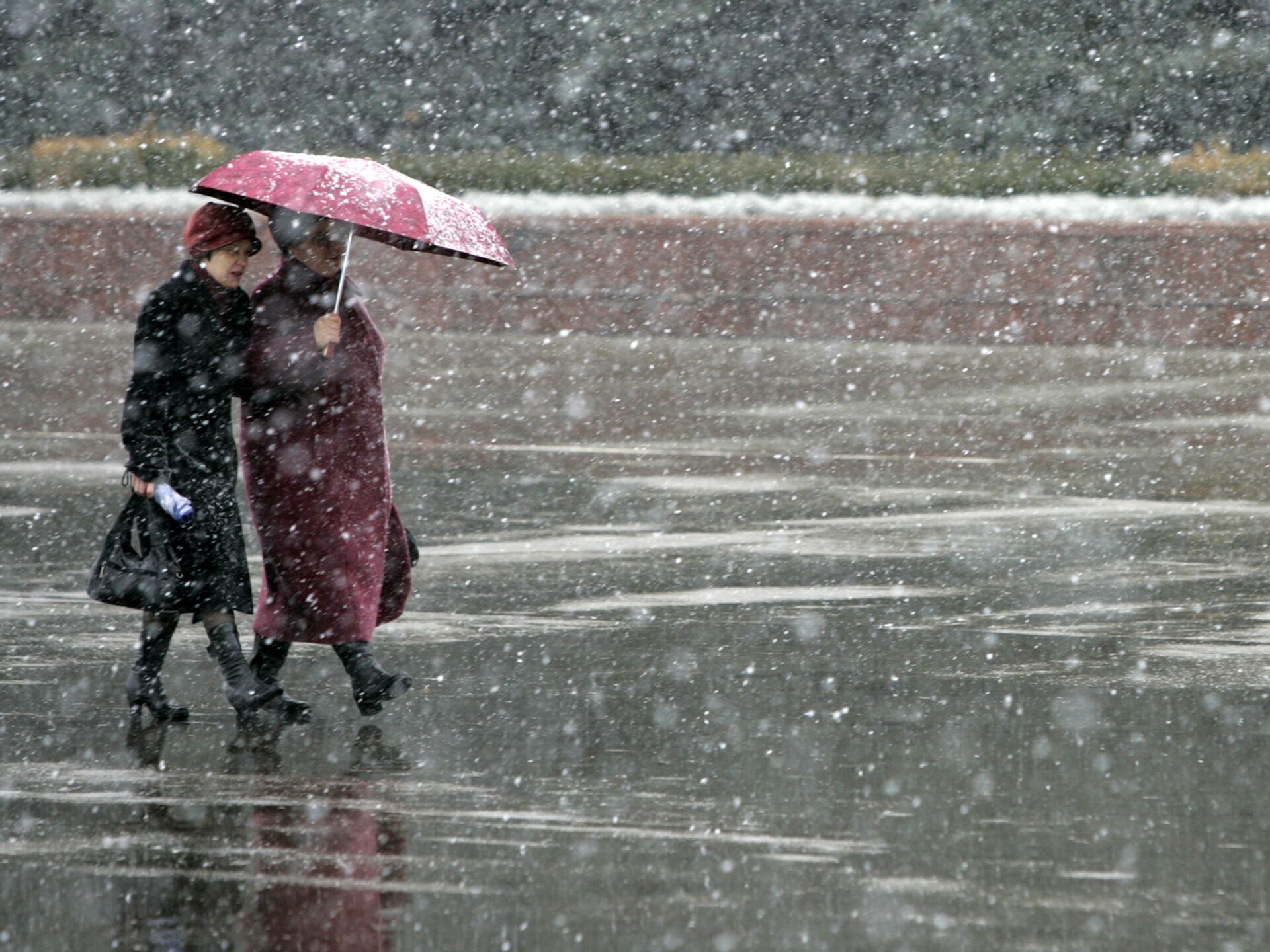 Жаңбырлы ғұмыр 13. Три дня дождя. Красивый дождь в Казахстане. Три дня дождя фото.