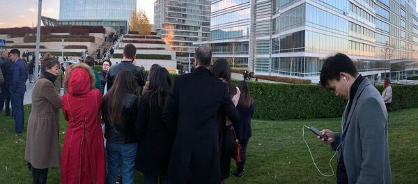 Эвакуация из Esentai Mall - Sputnik Казахстан