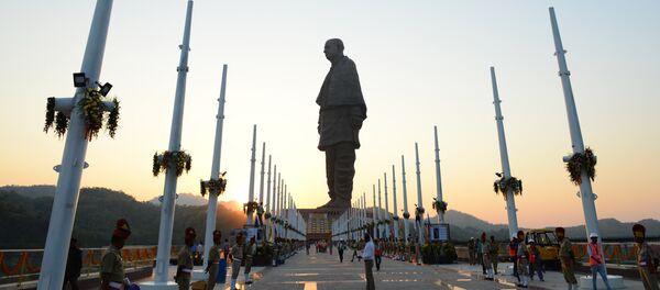 Статуя единства в Индии - самая высокая статуя мира Статуя единства в Индии - самая высокая статуя мира - Sputnik Казахстан