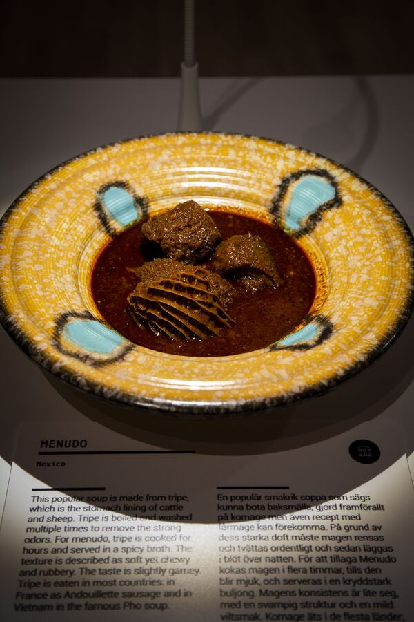 Традиционный мексиканский суп из говяжьего желудка менудо - Sputnik Казахстан