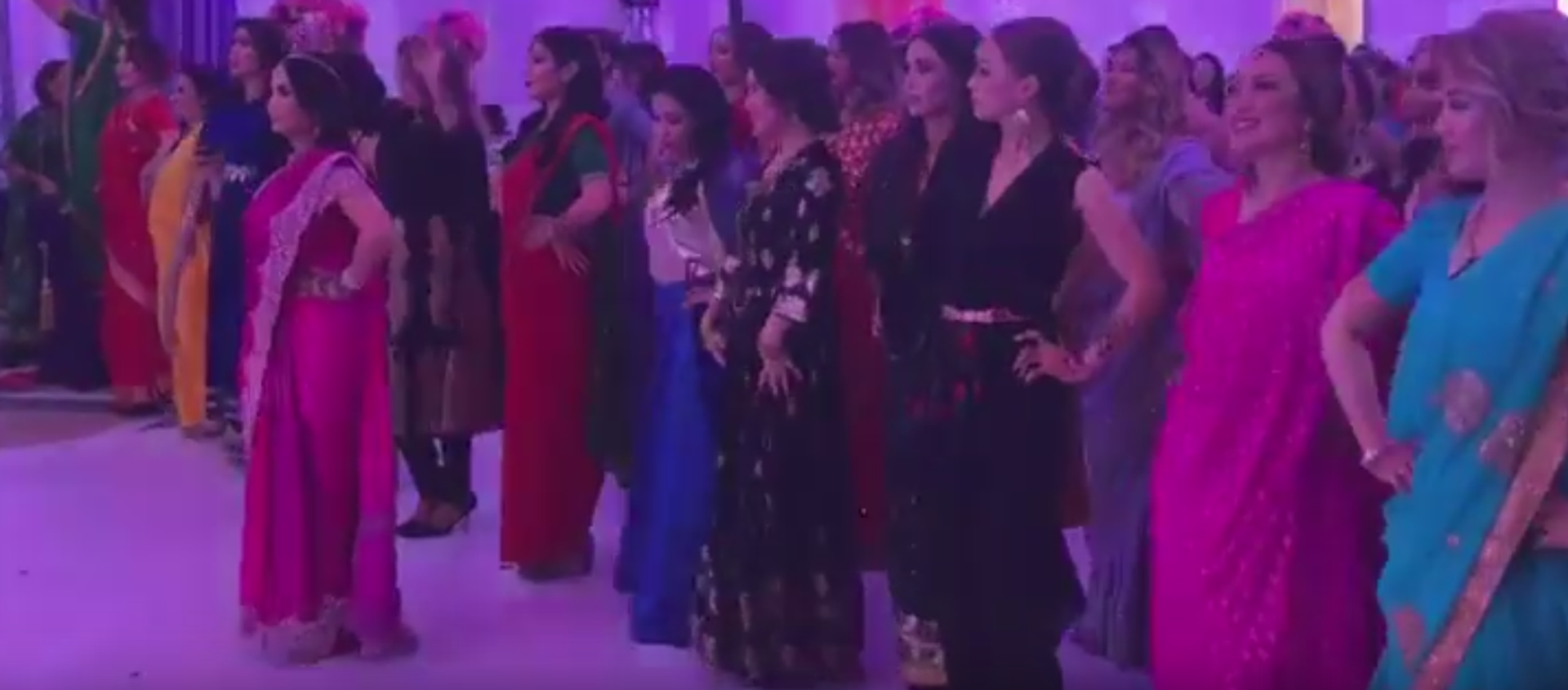 Грандиозная Bollywood party в Астане - видео - Sputnik Казахстан, 1920, 04.11.2018