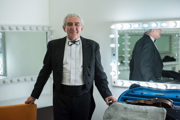 Всемирно известный музыкант, искусствовед, писатель, педагог и просветитель Михаил Казиник - Sputnik Казахстан