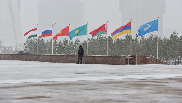 Флаги ОДКБ. Саммит ОДКБ проходит в Астане 8 ноября 2018 года - Sputnik Казахстан
