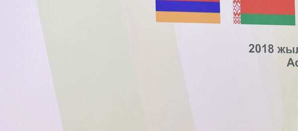 Президент Казахстана Нурсултан Назарбаев на совещании ОДКБ в Астане, 8 ноября 2018 года - Sputnik Казахстан