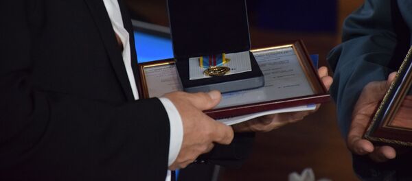 Денис Тен қайтыс болғаннан кейін медальмен марапатталды - Sputnik Қазақстан