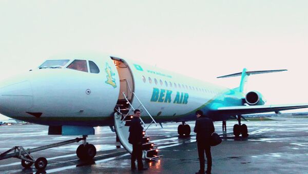 Самолет компании Bek Air, архивное фото - Sputnik Казахстан