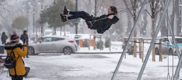 Снегопад в Алматы - Sputnik Казахстан