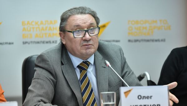 Представитель ВОЗ в Казахстане Олег Честнов - Sputnik Казахстан