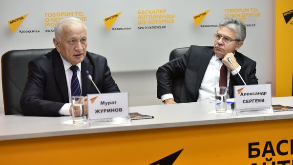 Мурат Журинов и Александр Сергеев на пресс-конференции в студии Sputnik Казахстан - Sputnik Казахстан