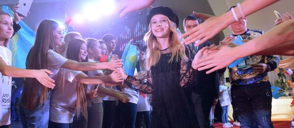 Представительница Казахстана Данелия Тулешова на церемонии открытия международного детского конкурса песни «Евровидение-2018» в Национальном выставочном центре Белэкспо в Минске - Sputnik Казахстан