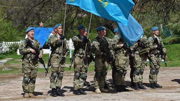 Военнослужащие вооруженных сил Казахстана, архивное фото - Sputnik Казахстан