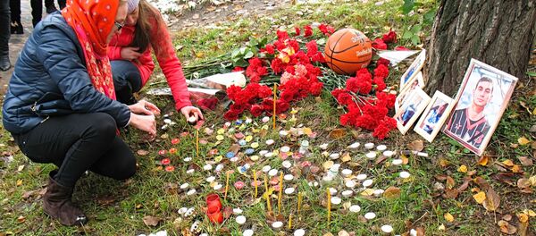 Петропавловск простился с погибшим баскетболистом Игорем Нанаевым Петропавловск простился с погибшим баскетболистом Игорем Нанаевым - Sputnik Казахстан