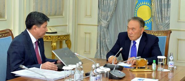 Нұрсұлтан Назарбаев пен Жақып Асанов Нұрсұлтан Назарбаев пен Жақып Асанов - Sputnik Қазақстан