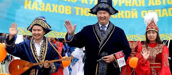 Есенғали Ыбыраевтың мереке кезінде түскен суреті Есенғали Ыбыраевтың мереке кезінде түскен суреті - Sputnik Қазақстан