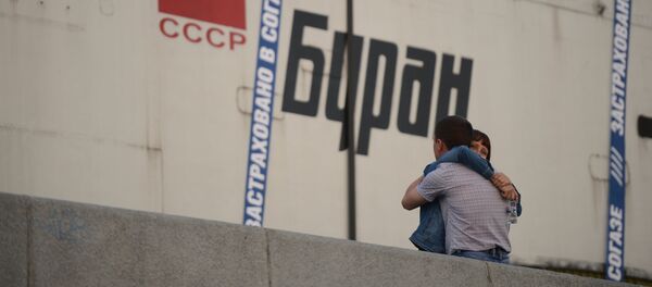 Транспортировка макета космического корабля Буран на ВДНХ - Sputnik Казахстан