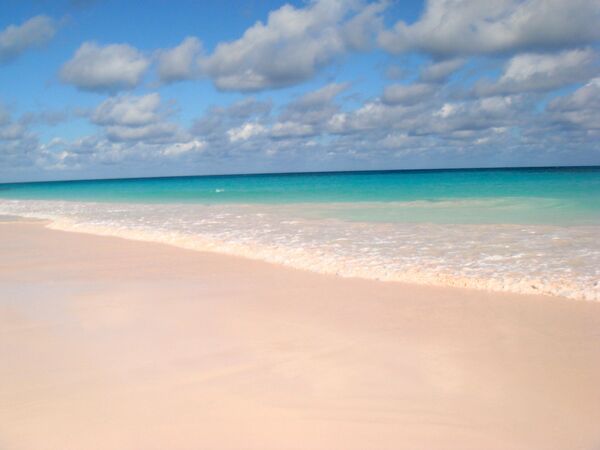 Розовый пляж на острове Харбор, Багамские острова - Sputnik Казахстан
