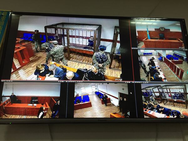 В Алматы начались предварительные слушания по делу о вооруженном нападении в июле на полицейских В Алматы начались предварительные слушания по делу о вооруженном нападении в июле на полицейских - Sputnik Казахстан