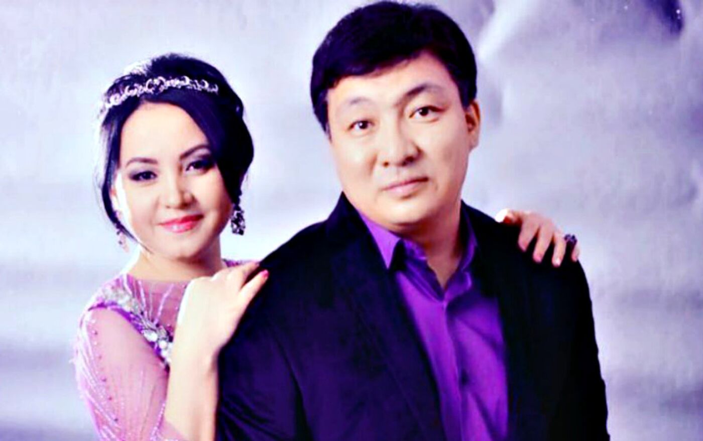 Секретарь мен қыздардың бляться суреті