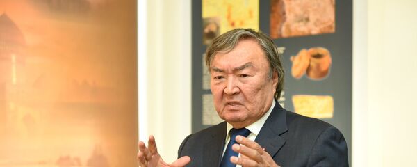 Олжас Сулейменов  - Sputnik Казахстан