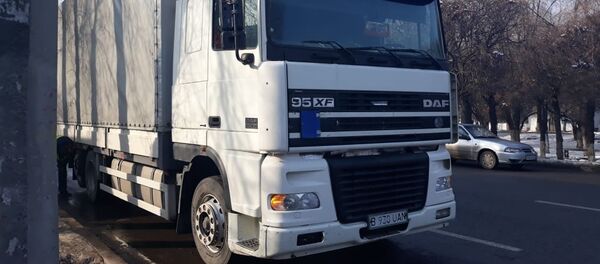 Фура протащила женщину несколько метров - Sputnik Казахстан