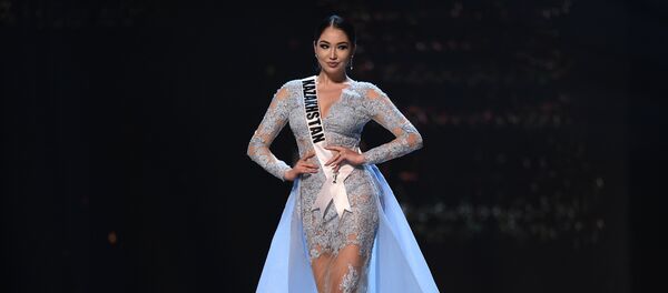 Ғалам аруы-2018 байқауына қатысып жатқан Сабина Әзімбаева - Sputnik Қазақстан