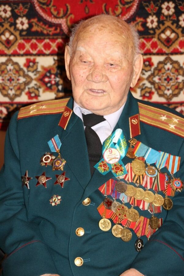 Ветеран ВОВ, органов гражданской защиты Сабиргали Кусенов - Sputnik Казахстан