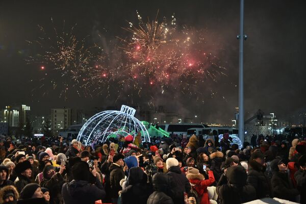 Церемония зажжения главной новогодней елки Астаны - Sputnik Казахстан